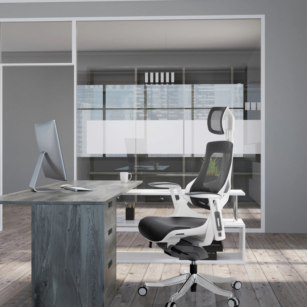 Siège de bureau de qualité professionnelle SPEKTRE gris avec appuie-tête et accoudoirs à un bureau dans un bureau de hjh OFFICE