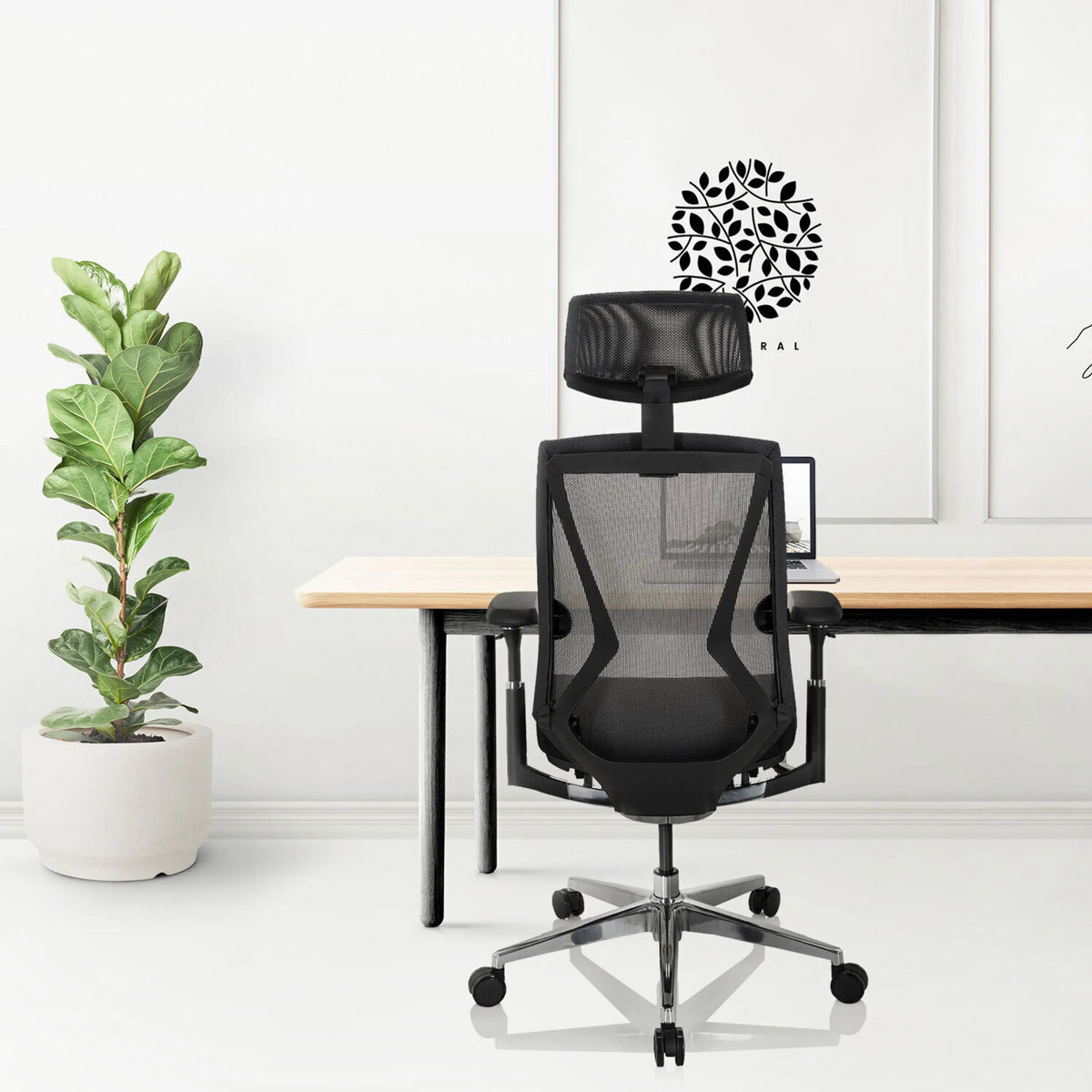 Siège de bureau haut de gamme INSPERO en noir avec dossier en maille et appui-tête de hjh OFFICE