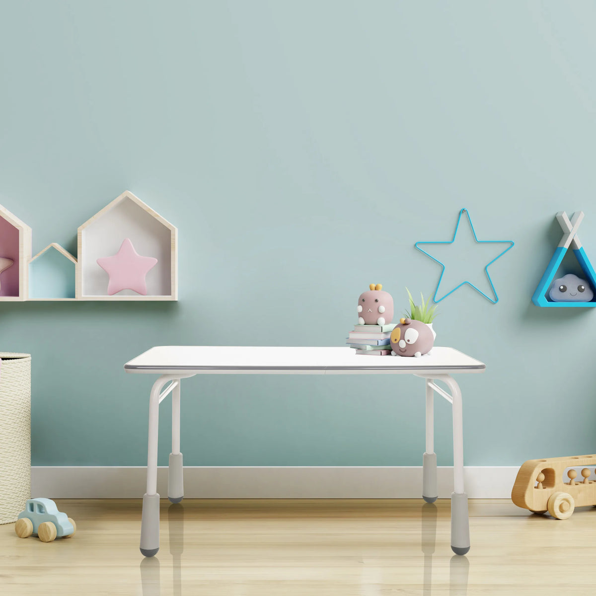 Bureau enfant KID GRO T gris clair avec plateau blanc et quatre pieds de hjh OFFICE