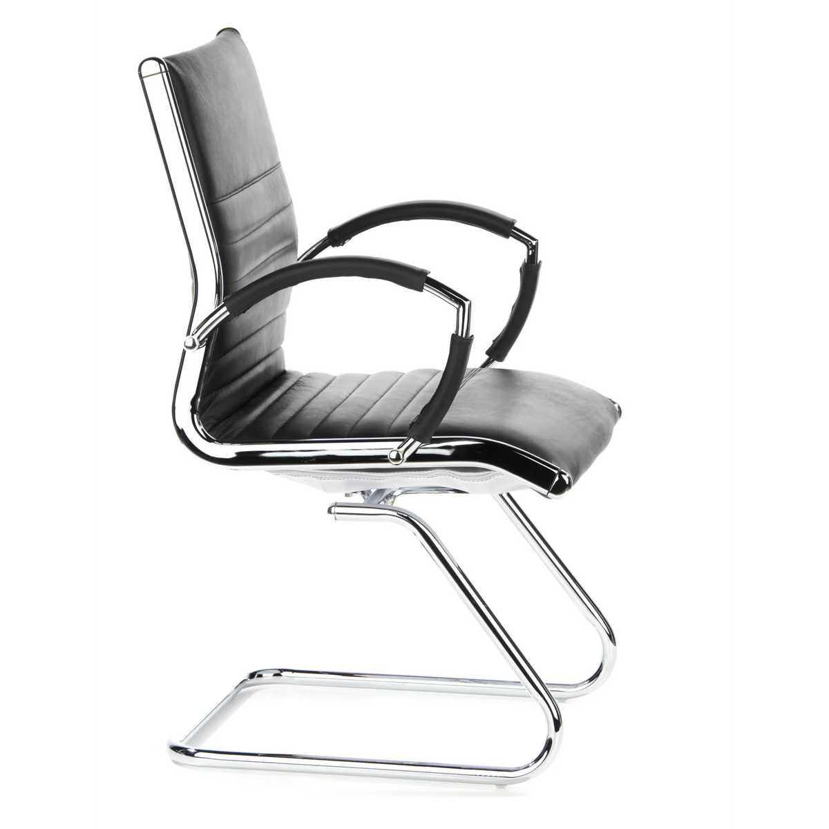 Chaises cantilever PARMA V noires avec traverses et accoudoirs de hjh OFFICE – vue à 360° (vue de profil 80°)
