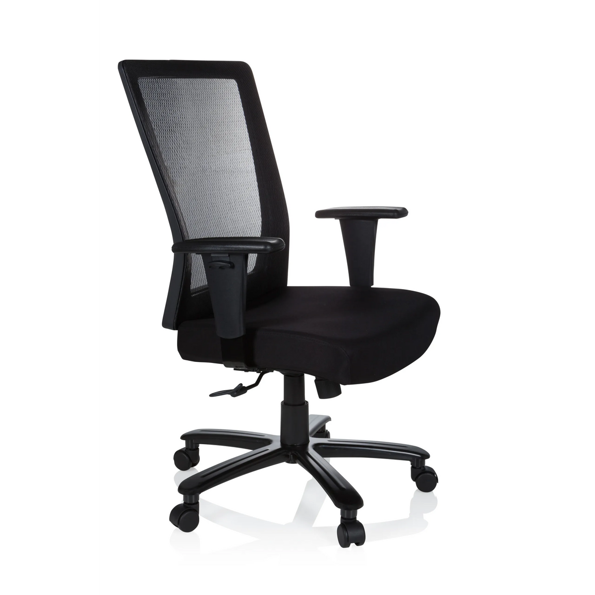 Siège pivotant XXL EXTENDER noir avec dossier en maille et base à cinq roulettes de hjh OFFICE – vue à 360° (vue de trois quarts avant 60°)