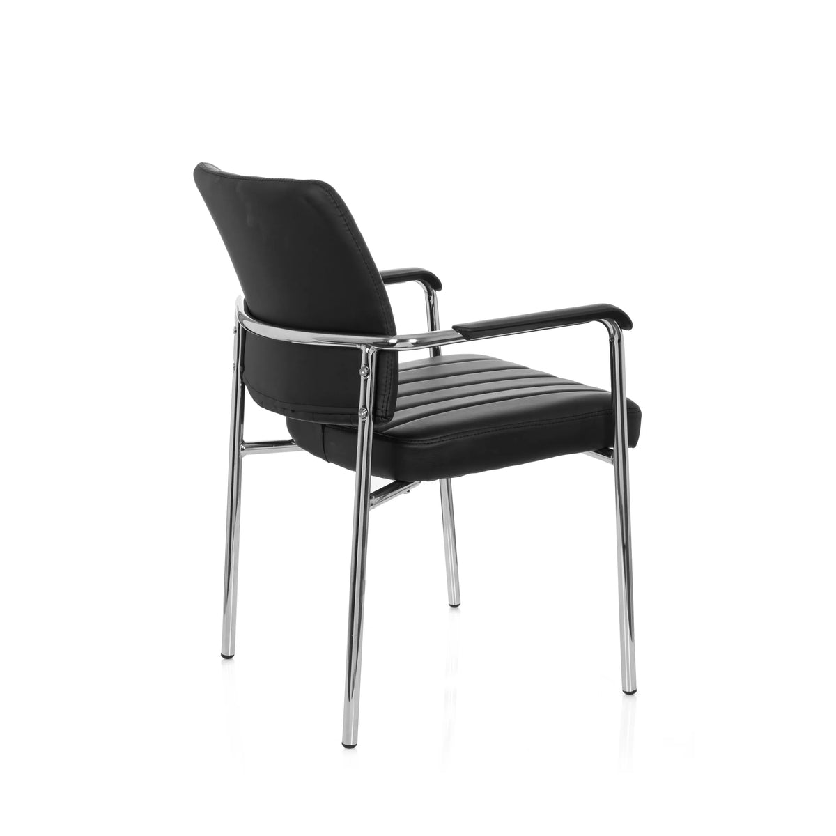 Chaise à quatre pieds SOMOS V noire avec revêtement en similicuir, rembourrage matelassé et accoudoirs de hjh OFFICE – vue à 360° (vue de trois quarts arrière 120°)