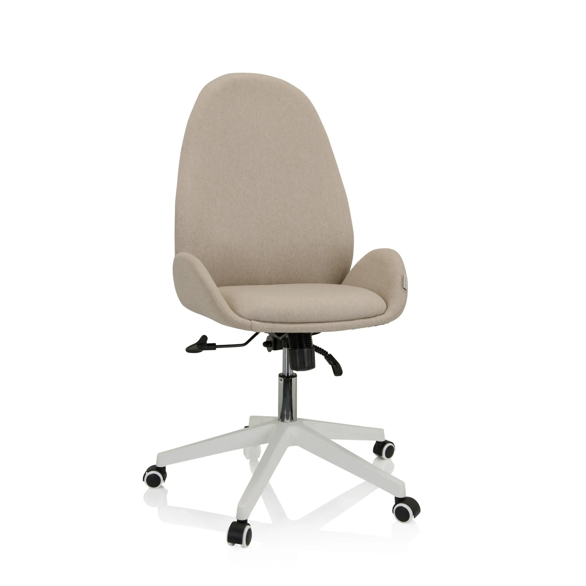 Siège de bureau à domicile AVEA I beige avec accoudoirs et base blanche à cinq roulettes de hjh OFFICE – vue à 360° (vue de face 20°)