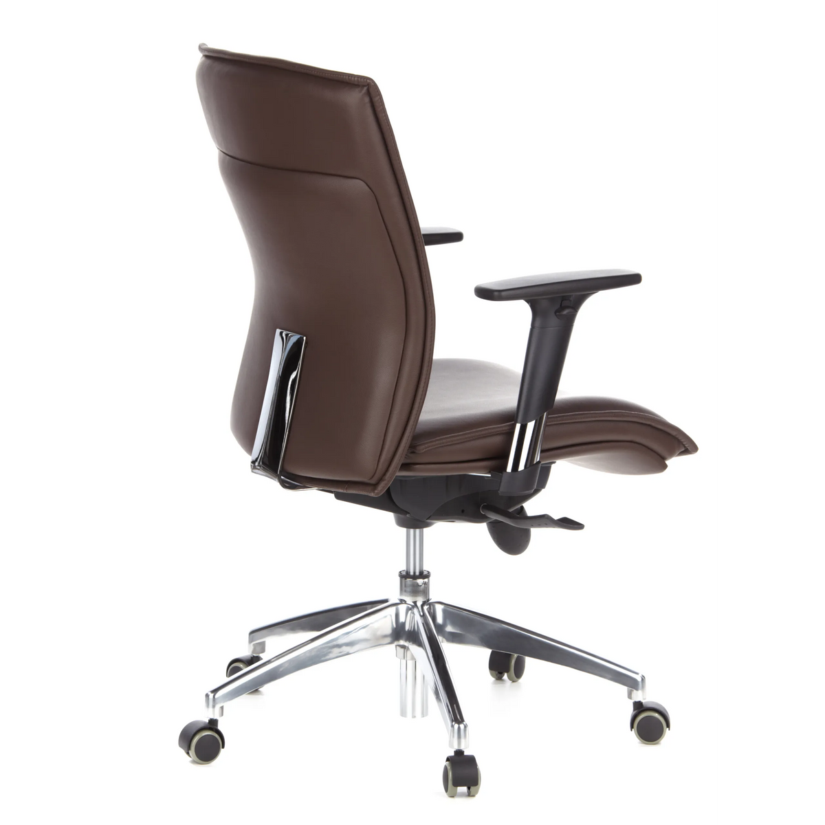 Siège de direction de luxe MURANO 10 marron foncé avec accoudoirs et base à cinq roulettes de hjh OFFICE – vue à 360° (vue de trois quarts arrière 120°)