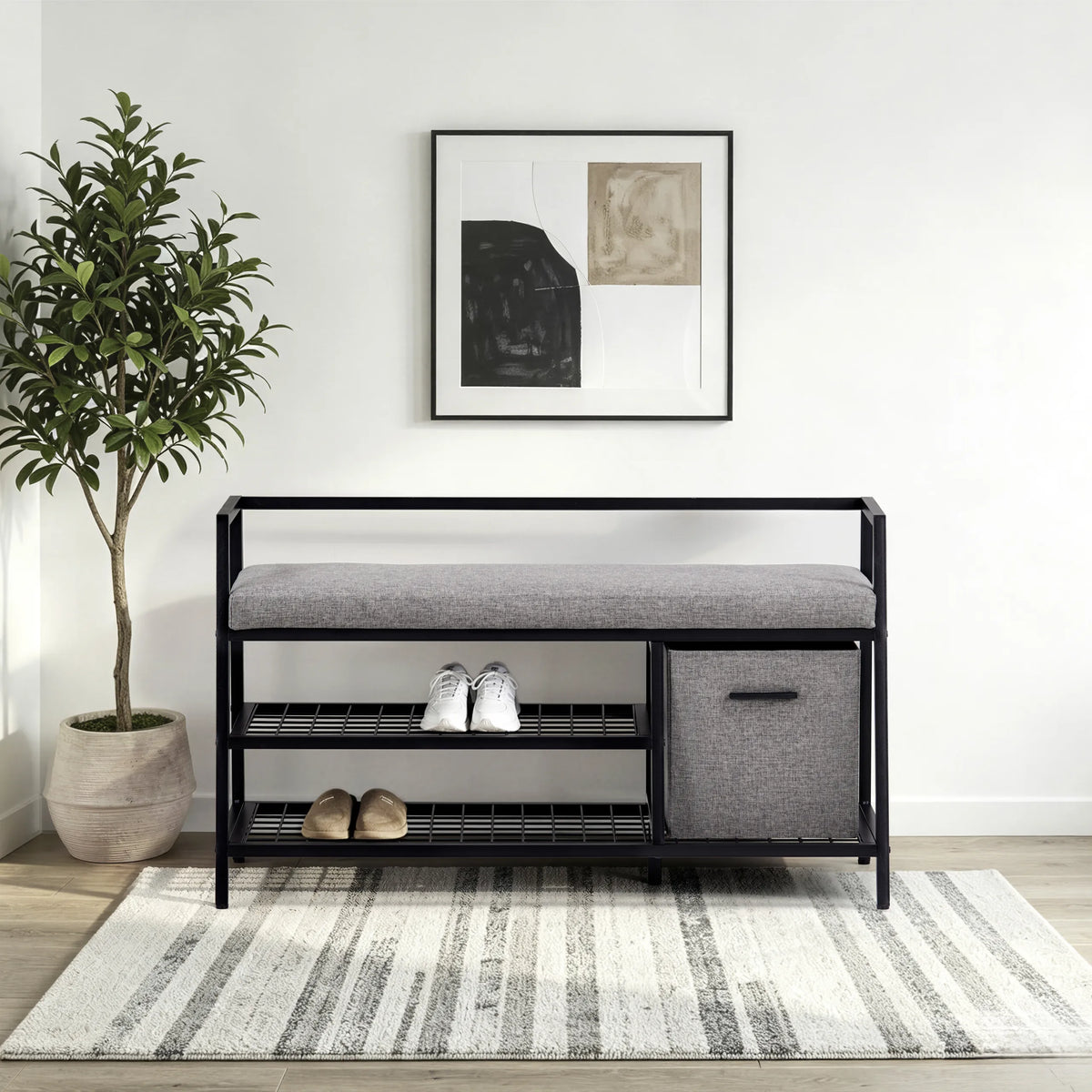 Armoire à chaussures Estha Loft en noir et gris avec coussin d'assise, deux étagères et un panier en tissu de hjh LIVING