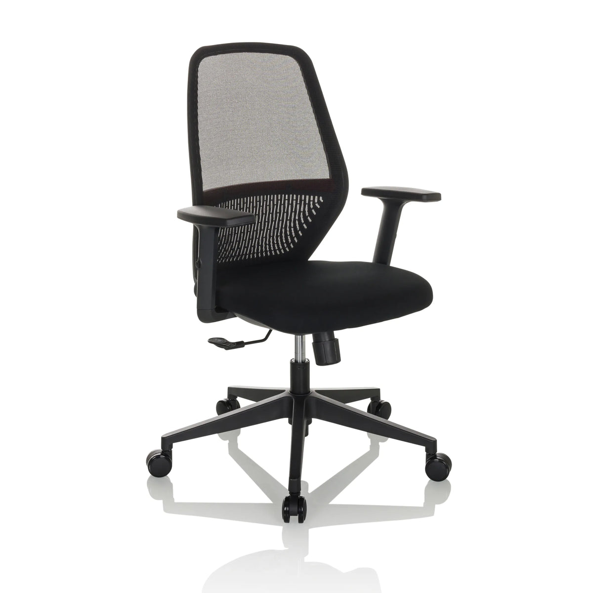 Siège de bureau de qualité professionnelle CARLOW I noir avec dossier en maille et piètement à cinq roulettes de hjh OFFICE – vue à 360° (vue de trois quarts avant 30°)