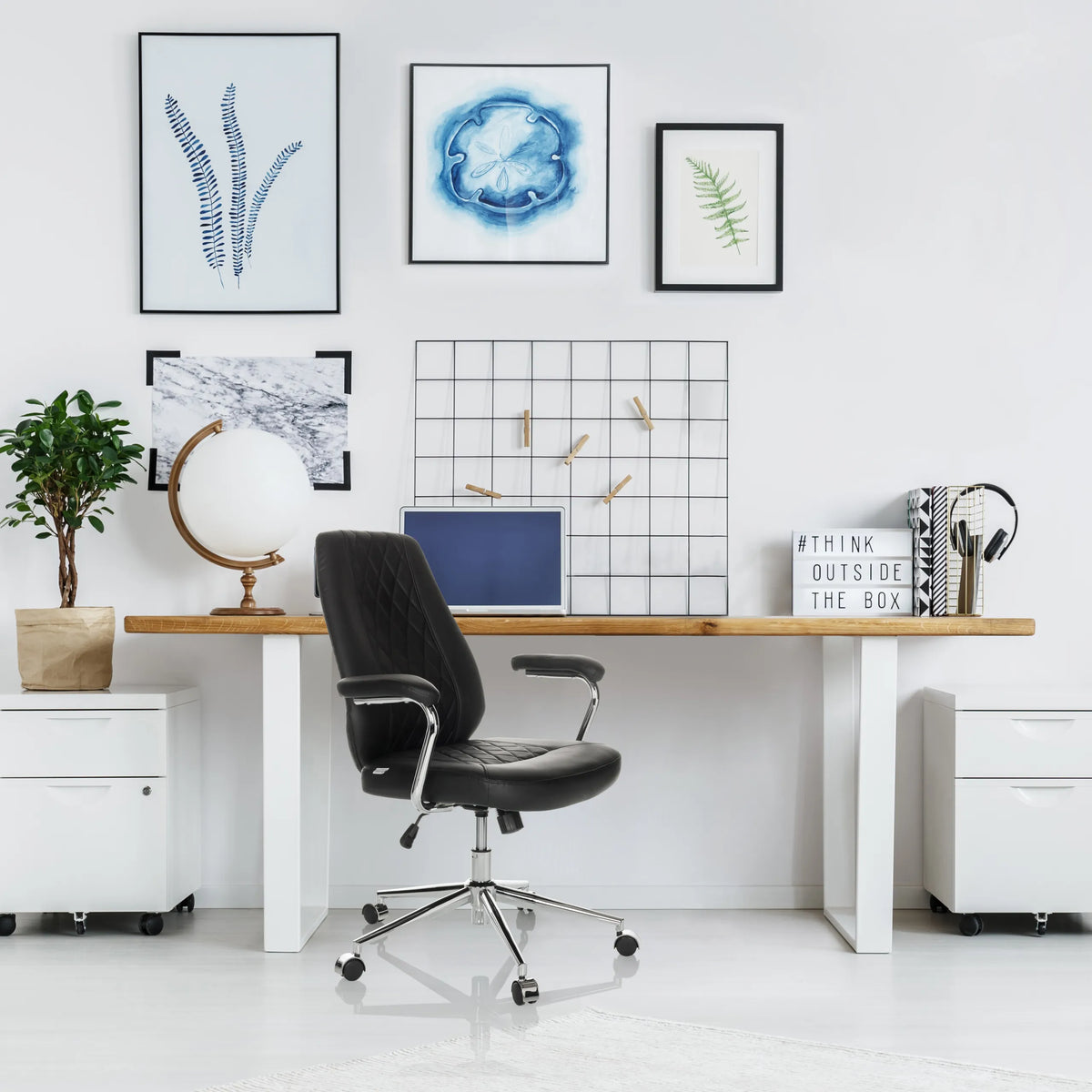 Siège de direction pour bureau à domicile THEO I en noir avec rembourrage capitonné et accoudoirs de hjh OFFICE