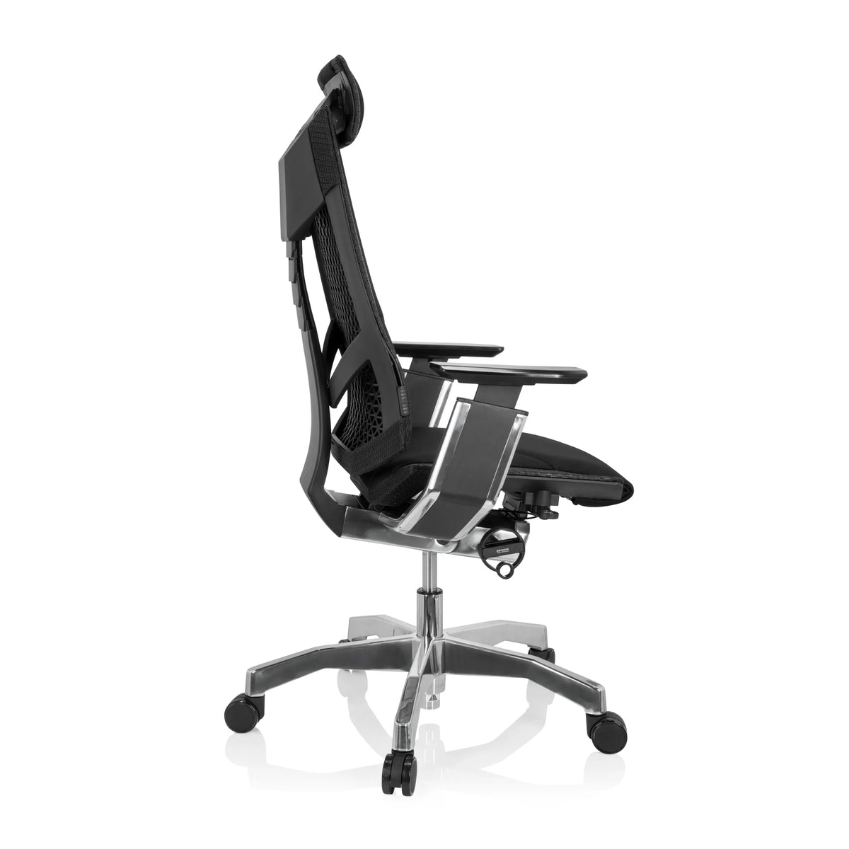 Siège de bureau haut de gamme GENIDIA PRO noir avec revêtement en tissu et piètement à cinq roulettes de hjh OFFICE – vue à 360° (vue de profil 100°)