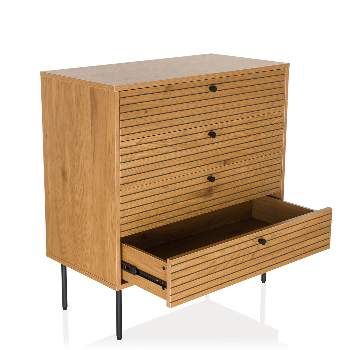Commode LINNO K en chêne avec quatre tiroirs, un tiroir ouvert et des pieds noirs de hjh LIVING