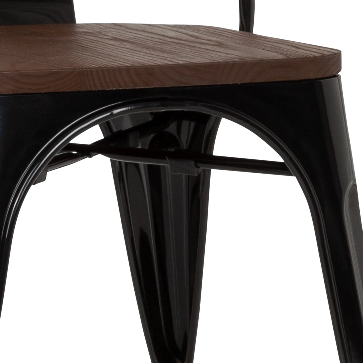 Sitzfläche aus Holz und schwarzes Metallgestell des Bistrostuhls VANTAGGIO COMFORT W von hjh OFFICE