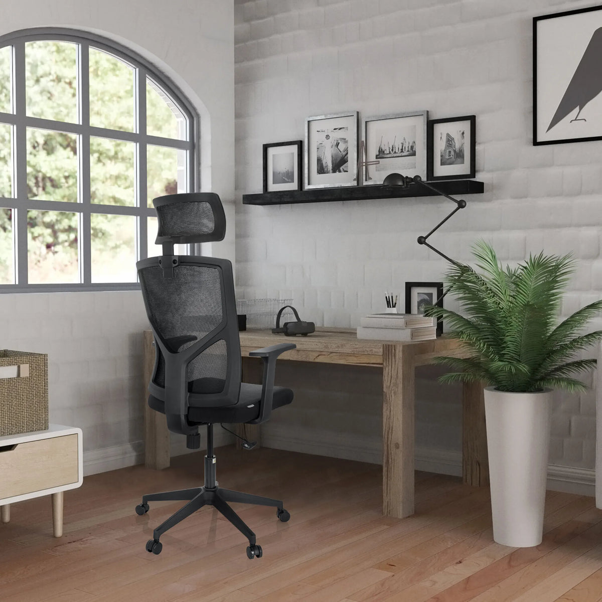 Siège de bureau à domicile BRETON B noir avec appui-tête et dossier en maille de hjh OFFICE