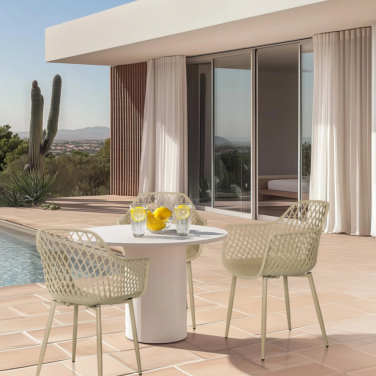 Chaise d'extérieur BEGIO L en beige avec dossier en maille et accoudoirs de hjh LIVING
