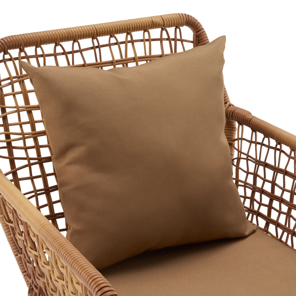Coussin marron dans le tressage de la chaise rembourrée Tavaro Korvik de hjh LIVING