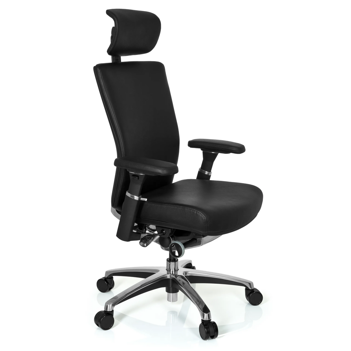 Siège de bureau de qualité professionnelle NOVA noir en cuir avec appuie-tête et base à cinq roulettes de hjh OFFICE – vue à 360° (vue de trois quarts avant 60°)