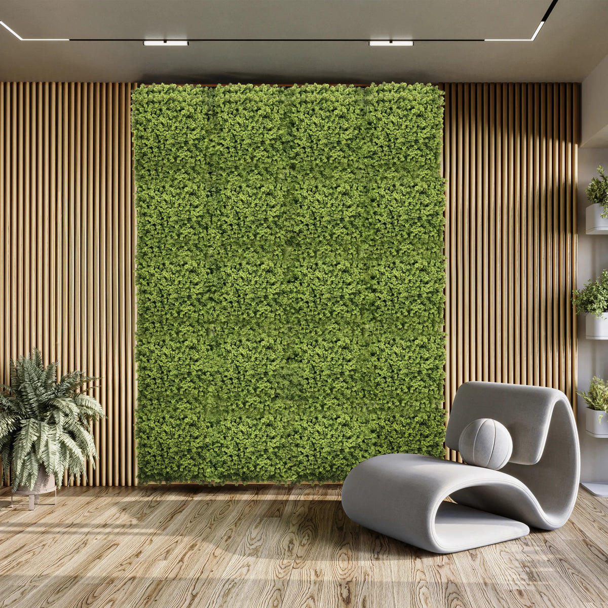Tapis végétal vert LEAFLUXE 3 comme végétalisation verticale devant un mur à lamelles en bois de hjh LIVING