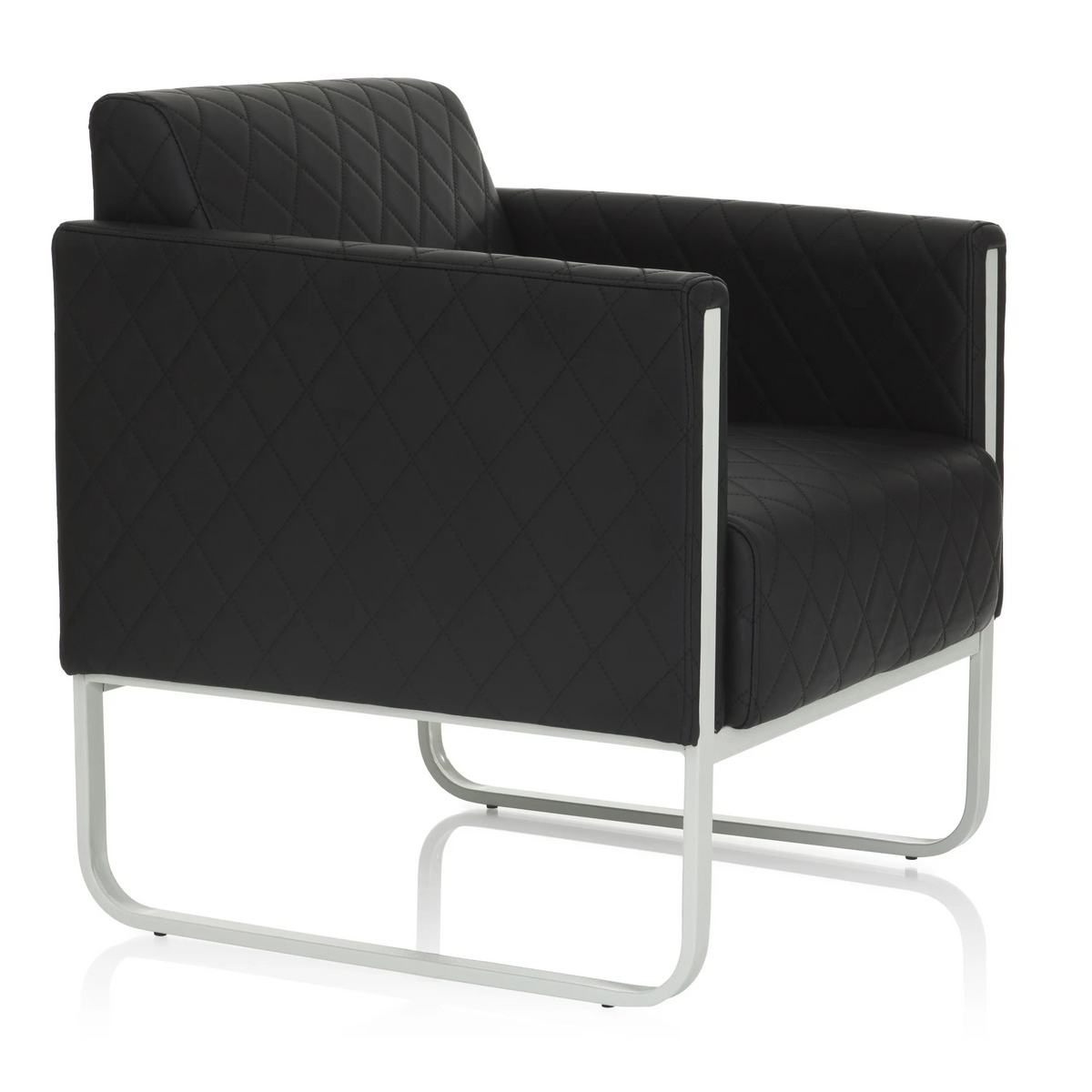 Fauteuil rembourré noir ARUBA STEP avec surpiqûres en losanges et structure argentée de hjh OFFICE – vue à 360° (vue de trois quarts avant 60°)