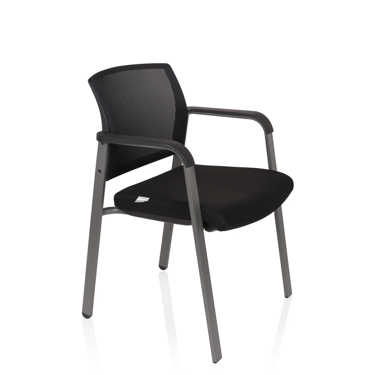 Chaise à quatre pieds MEET noire avec dossier en maille et accoudoirs de hjh OFFICE – vue à 360° (vue de trois quarts avant 60°)