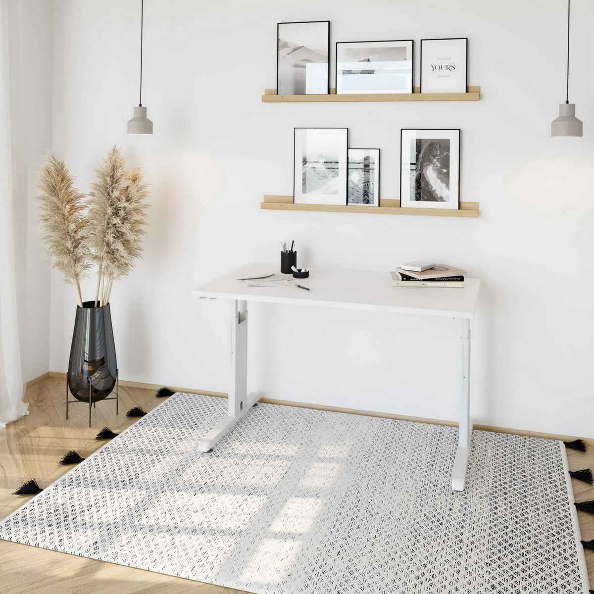 Bureau réglable en hauteur MEGA 612 W en blanc avec un plateau de travail de 120 × 67 cm de hjh OFFICE PRO