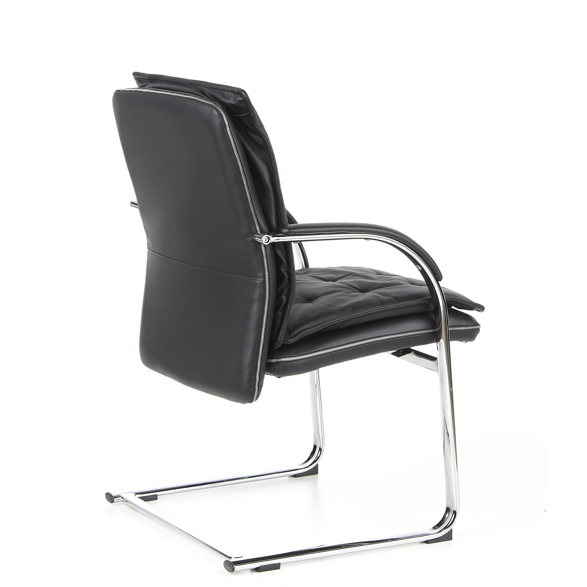 Chaises cantilever VILLA V noires avec rembourrage capitonné et accoudoirs de hjh OFFICE – vue à 360° (vue de trois quarts arrière 120°)
