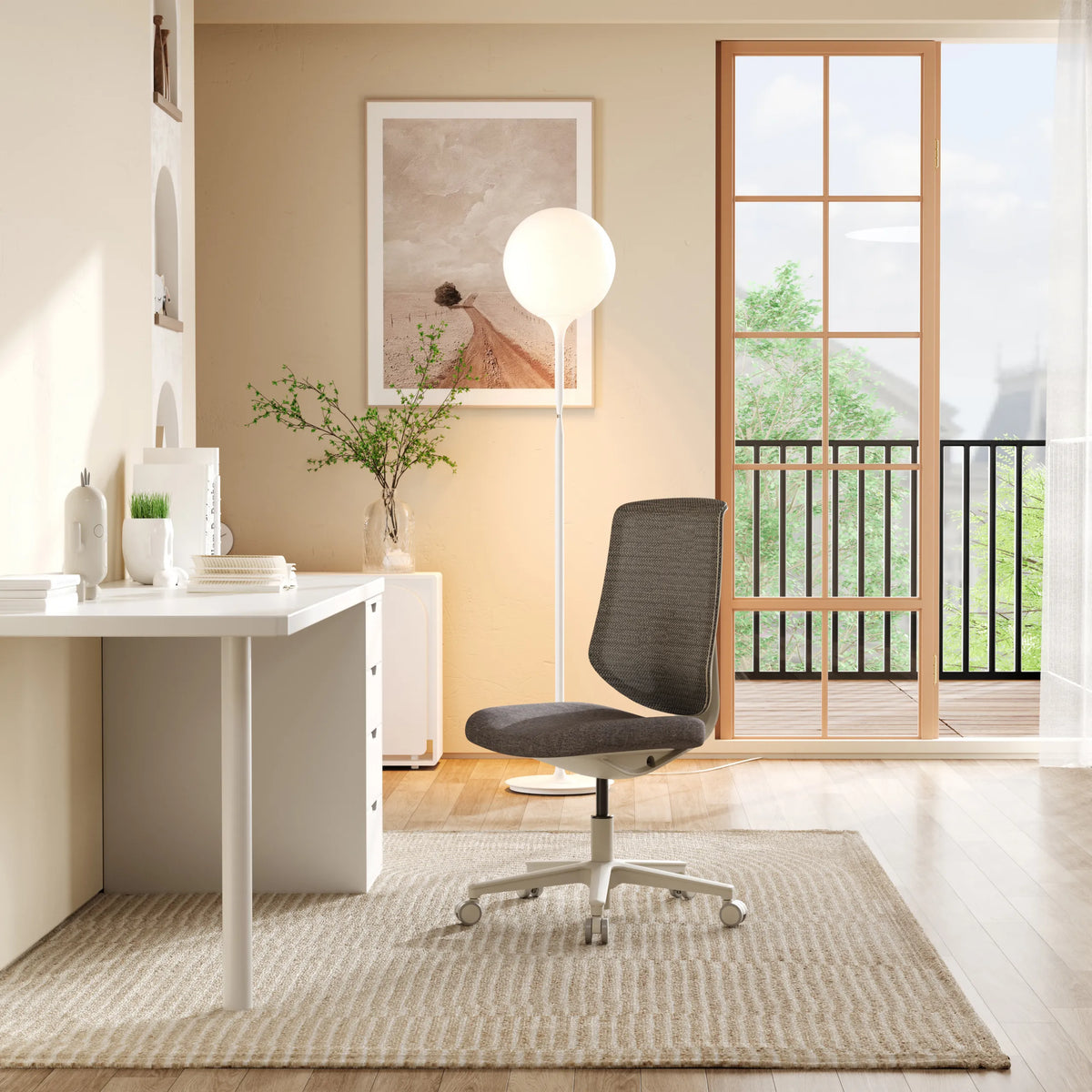Siège de bureau à domicile Sitflex Lady en gris avec base à roulettes dans une pièce lumineuse de hjh OFFICE