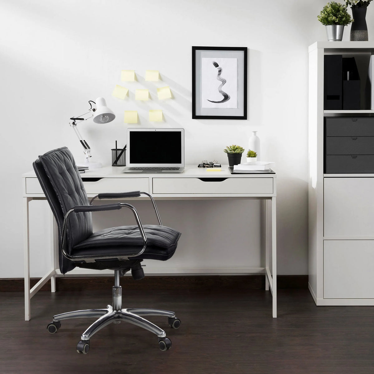 Profi-Chefsessel VILLA 10 in Schwarz mit gesteppter Polsterung und Chromfußkreuz von hjh OFFICE