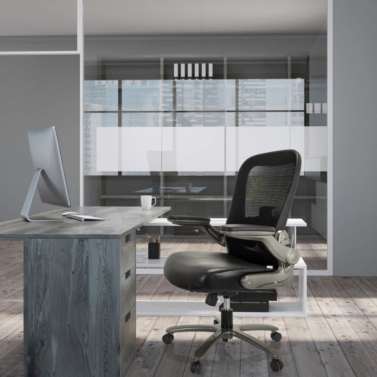 Siège pivotant XXL INSTRUCTOR T I en noir avec dossier en maille et assise en similicuir de hjh OFFICE