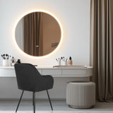 Chaise de salle à manger noire CHARVELLE devant une coiffeuse blanche avec un miroir rond et un tabouret de hjh LIVING