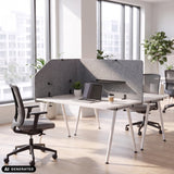 Cloison de table grise FLEXMIUT T TOP de 160 cm de longueur sur un bureau blanc de hjh OFFICE (image générée par IA)