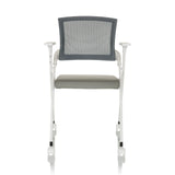 Chaise pliante PRIORITY II W PU grise avec dossier en maille, accoudoirs et roulettes de hjh OFFICE – vue à 360° (vue de face 0°)