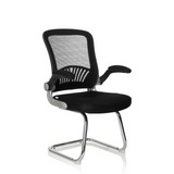 Chaises cantilever FLYER PRO V noires avec dossier en maille, accoudoirs et piètement luge de hjh OFFICE – vue à 360° (vue de trois quarts avant 40°)
