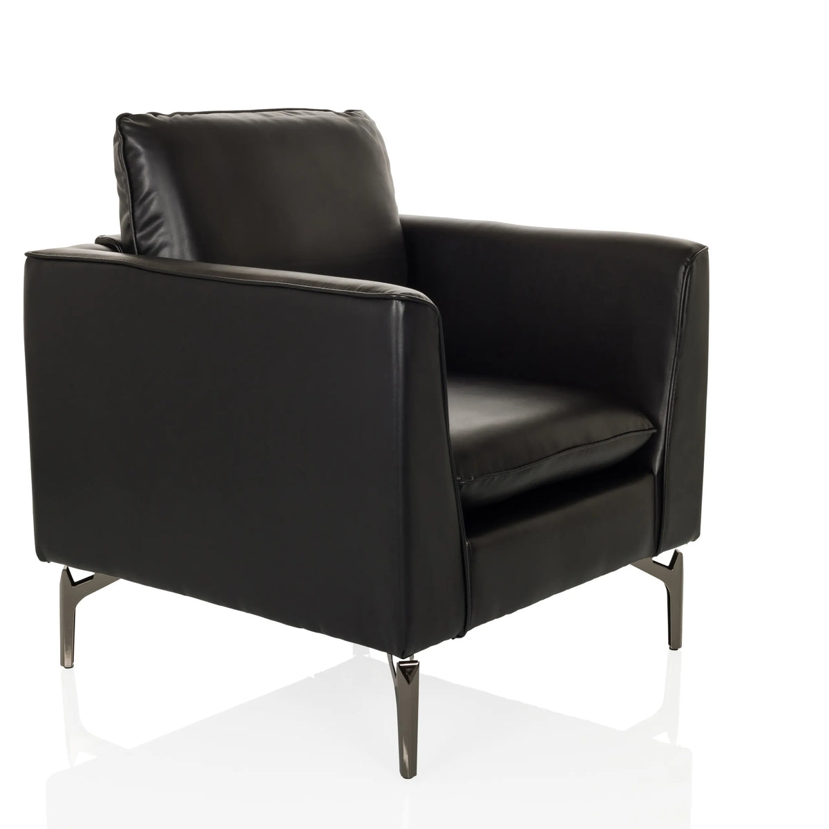 Fauteuil de salon BAVERO noir avec revêtement en similicuir et pieds en métal de hjh OFFICE – vue à 360° (vue de trois quarts avant 45°)