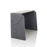Cloison de table grise FLEXMIUT FOLD avec deux sorties de câbles horizontales de hjh OFFICE – vue à 360° (vue de trois quarts avant 60°)