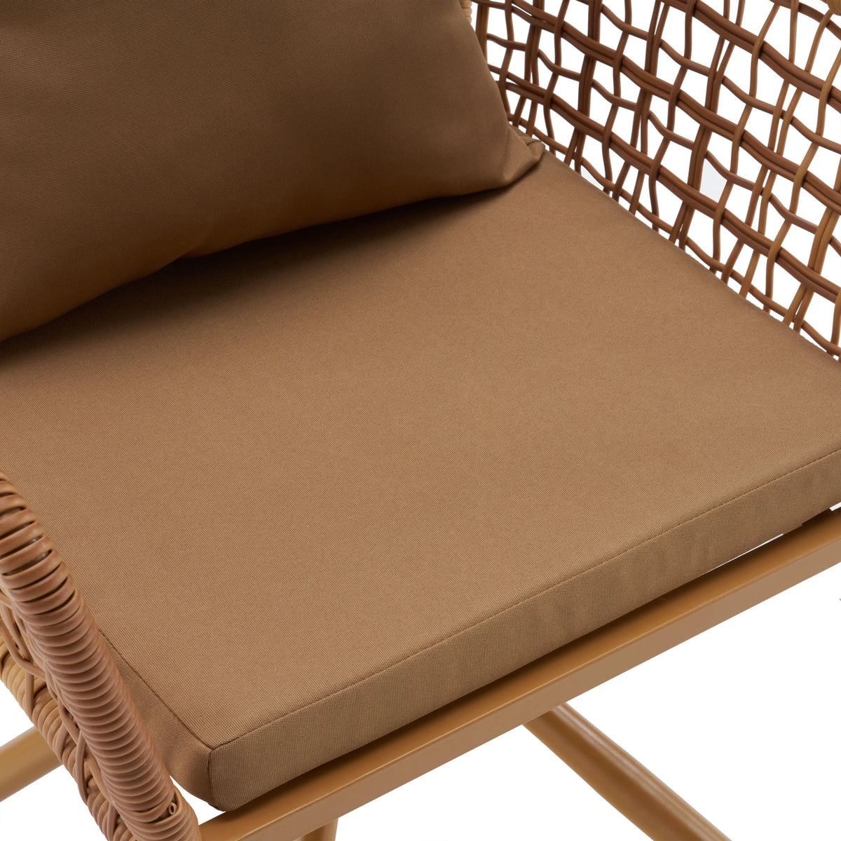 Assise et dossier marron de la chaise rembourrée Tavaro Korvik avec structure tressée de hjh LIVING