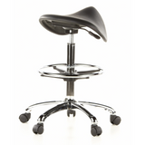 Tabouret de selle TOP WORK 13 noir avec repose-pieds et base à cinq roulettes de hjh OFFICE – vue à 360° (vue de trois quarts arrière 140°)