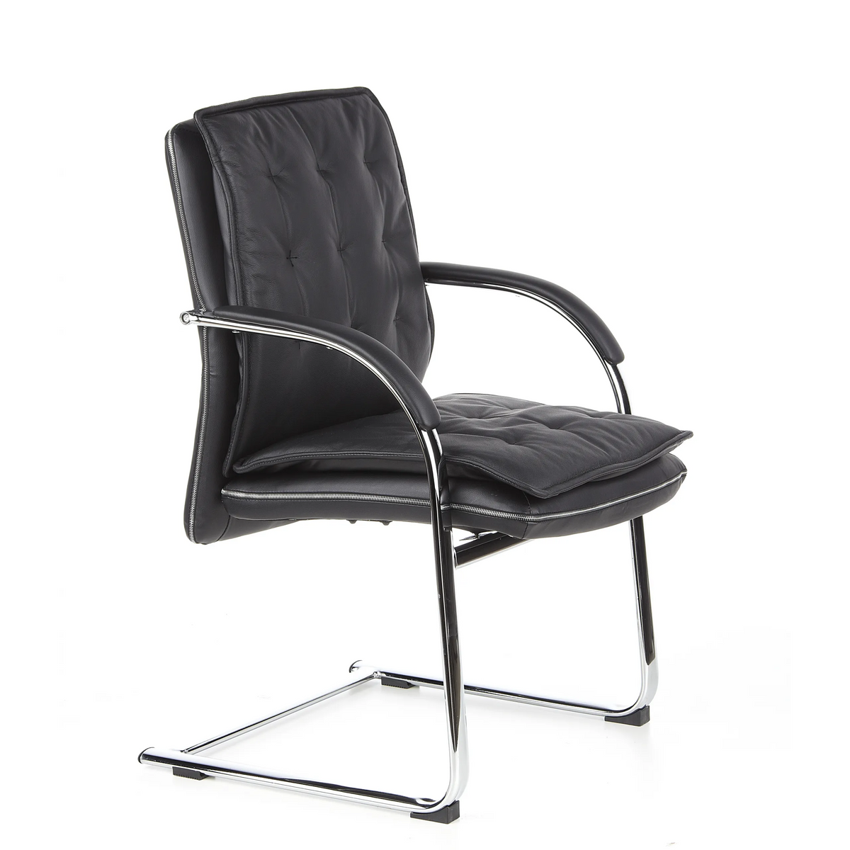 Chaises cantilever VILLA V noires avec rembourrage capitonné et accoudoirs de hjh OFFICE – vue à 360° (vue de trois quarts avant 60°)