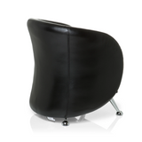 Fauteuil rembourré noir ST. LUCIA avec pieds en métal brillants de hjh OFFICE – vue à 360° (vue de trois quarts arrière 120°)