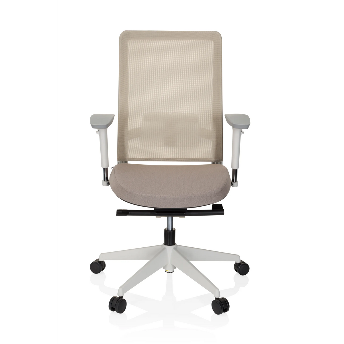 Siège de bureau de qualité professionnelle PURE WHITE beige avec dossier en maille et pied à cinq roulettes de hjh OFFICE – vue à 360° (vue de face 0°)