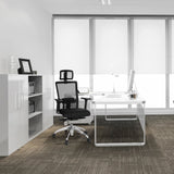 Siège de bureau de qualité professionnelle ASTRA LUX noir avec dossier en maille et appui-tête de hjh OFFICE