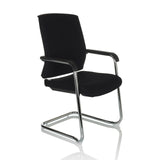 Chaises cantilever LEVIA VP noires avec accoudoirs et structure chromée de hjh OFFICE – vue à 360° (vue de trois quarts avant 45°)