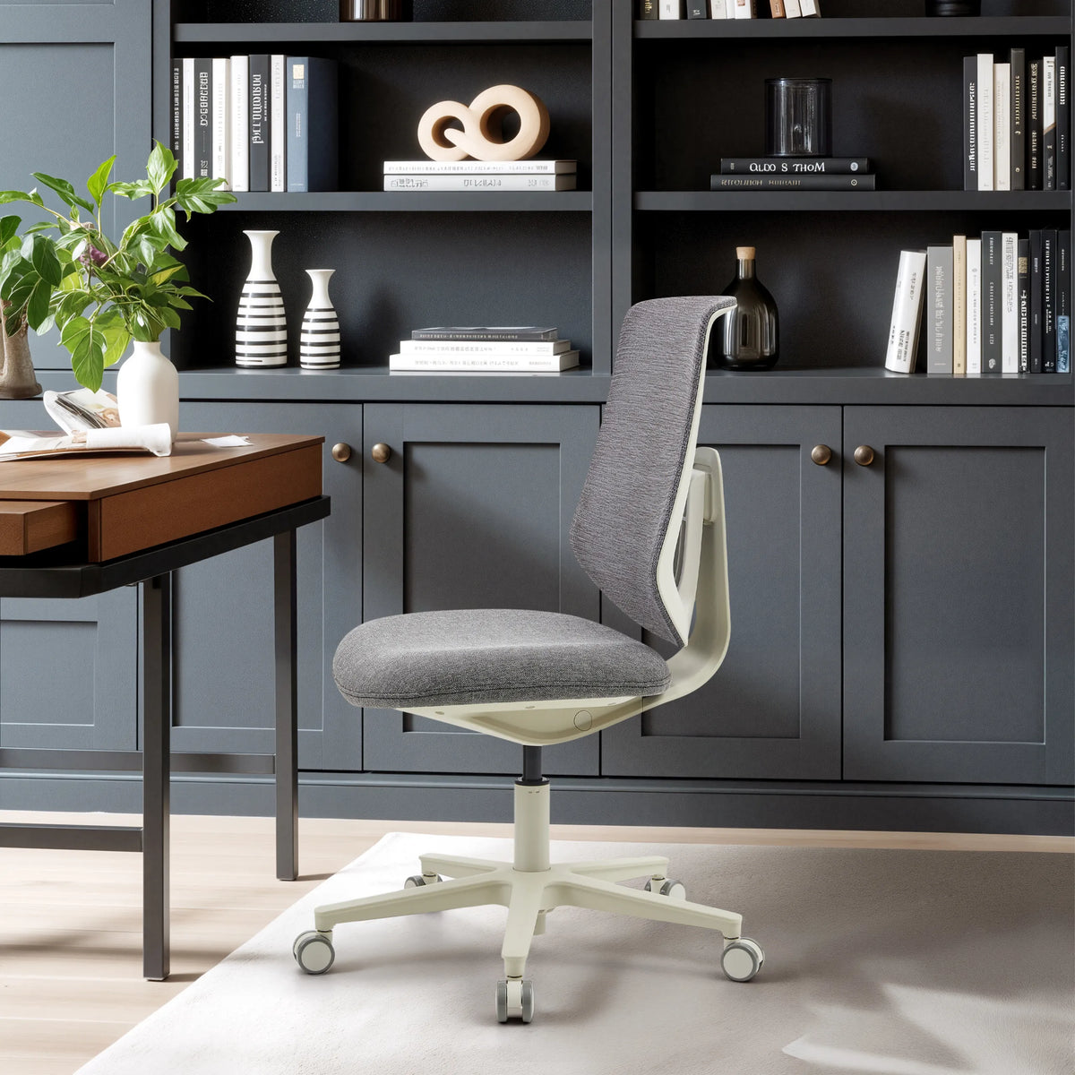 Siège de bureau à domicile Sitflex Lady gris avec structure claire et roulettes de hjh OFFICE