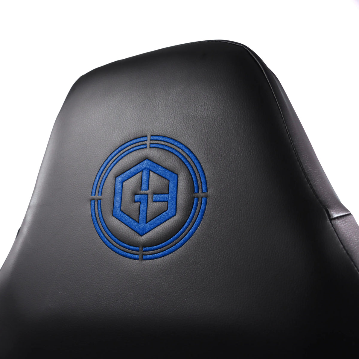 Logo brodé bleu sur le dossier noir du Fauteuil Gamer GAMEBREAKER POLARYS I de hjh OFFICE