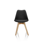 Chaise à coque SCANDI 4 noire avec quatre pieds en bois clair de hjh OFFICE – vue à 360° (vue de face 0°)