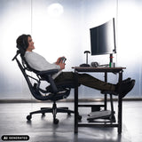 High-End-Bürostuhl LiberNovo Omni in Schwarz mit Beinstütze von Libernovo (KI-generiertes Bild)