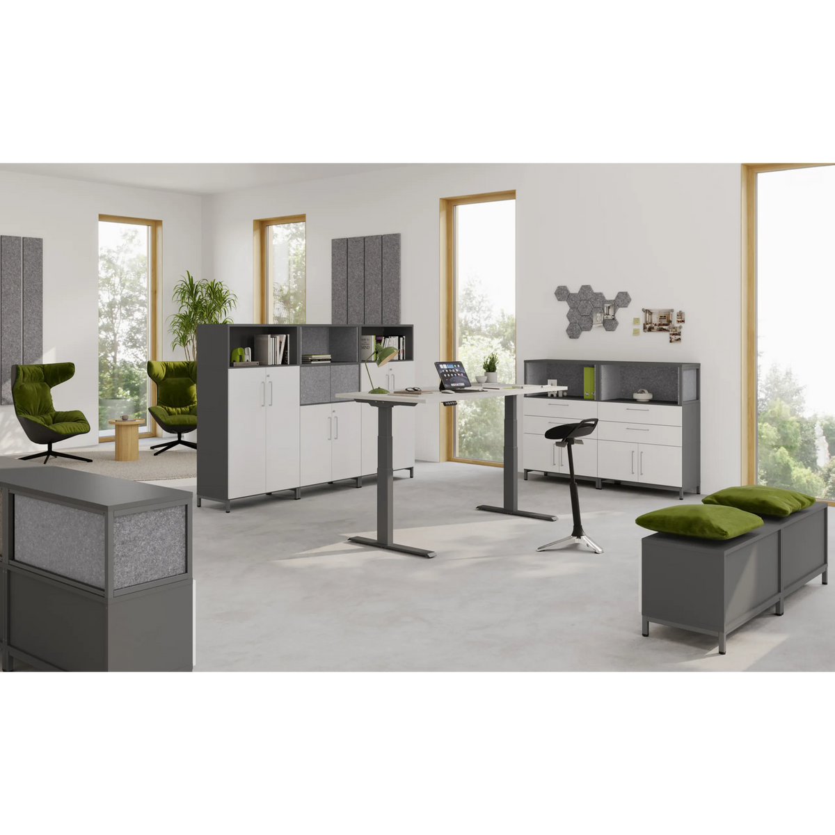 Ensemble de bureau moderne de la gamme FlexWall en blanc et gris avec bureau réglable en hauteur de hjh OFFICE PRO