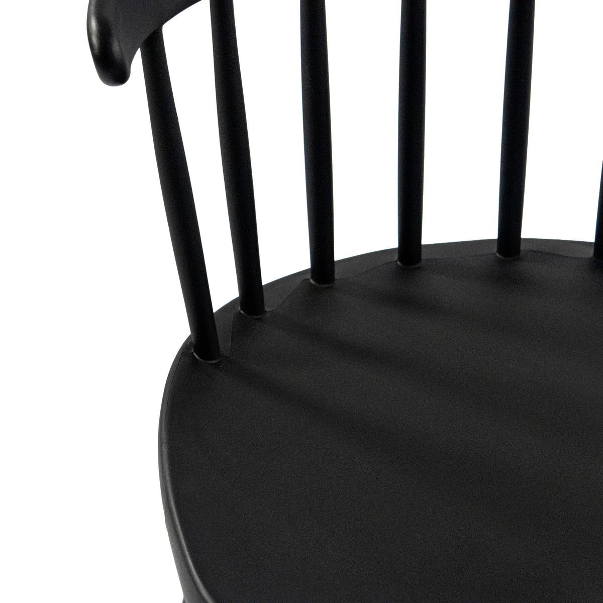 Schwarze Rückenlehne mit vertikalen Streben des Esszimmerstuhls ARTIFO RIB von hjh LIVING