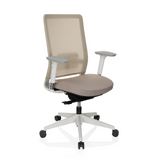 Siège de bureau de qualité professionnelle PURE WHITE beige avec dossier en maille et pied à cinq roulettes de hjh OFFICE – vue à 360° (vue de trois quarts avant 40°)