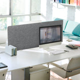 Cloison de table grise FLEXMIUT 3D d'une largeur de 120 cm sur un bureau blanc de hjh OFFICE