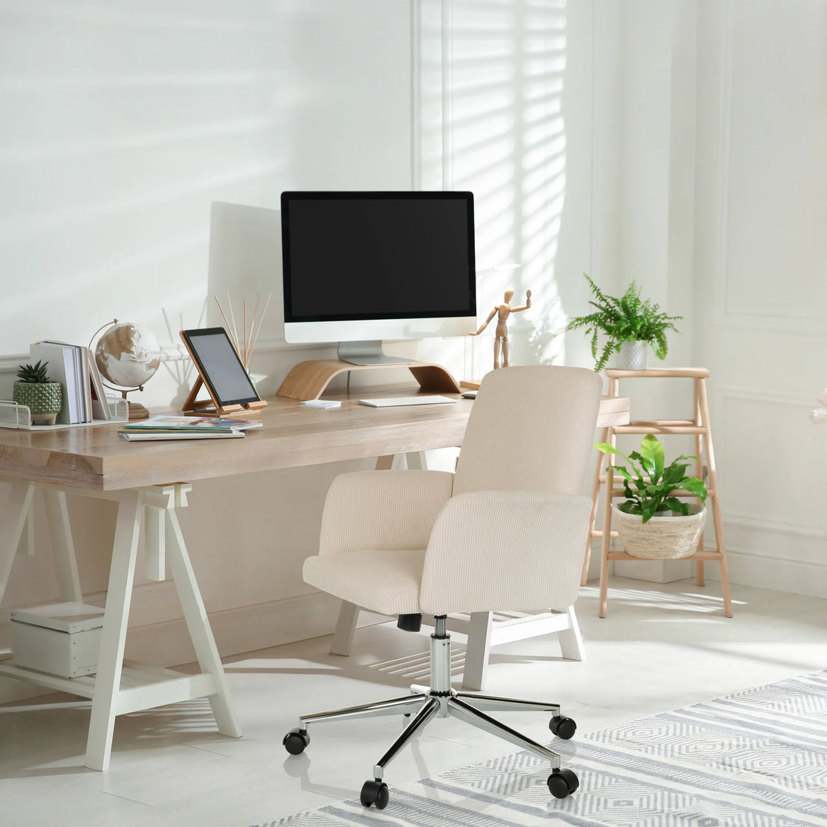 Siège de bureau à domicile SOLAO CORD beige avec accoudoirs et base à roulettes de hjh OFFICE