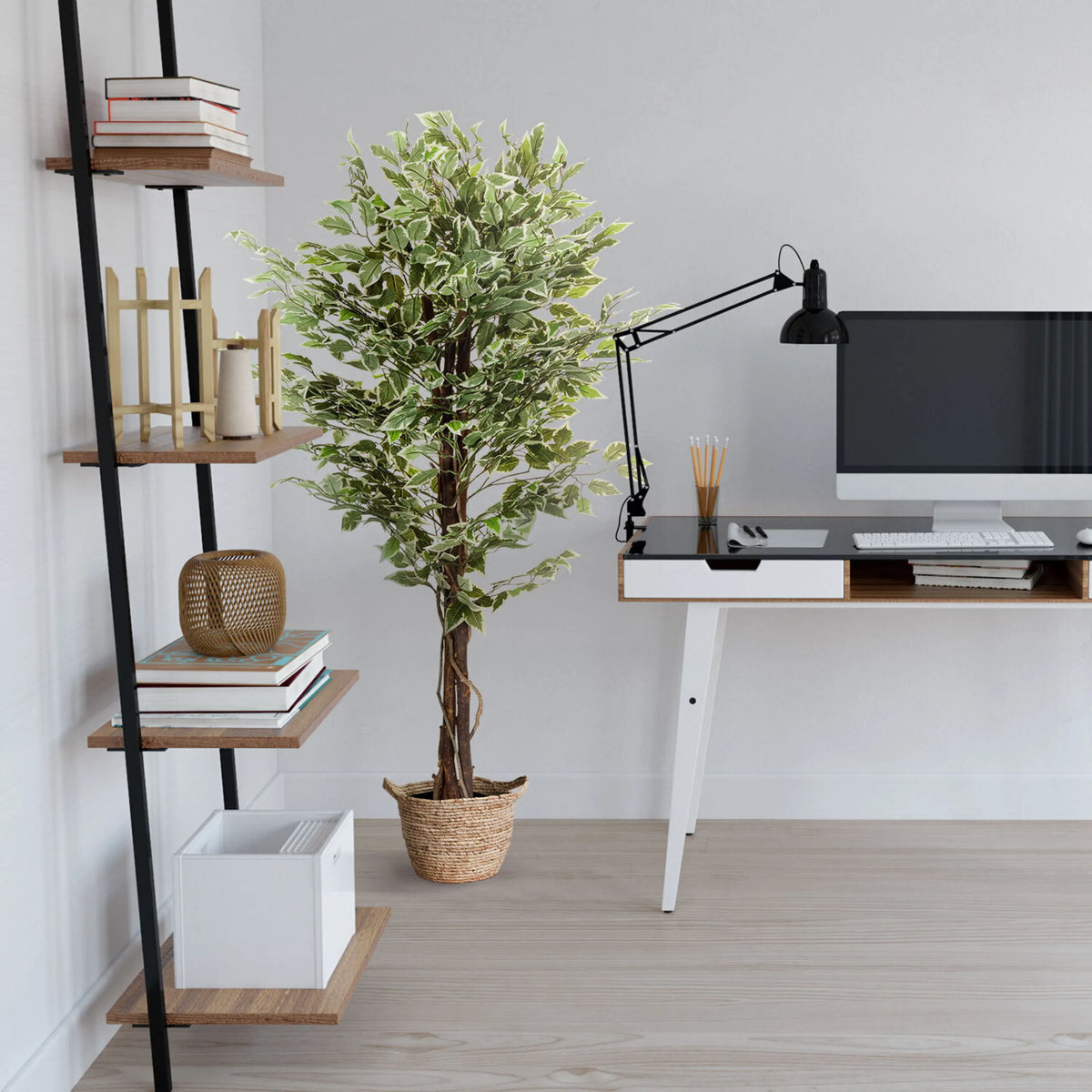 Plante artificielle FICUS en vert avec un panier tressé comme cache-pot de hjh OFFICE