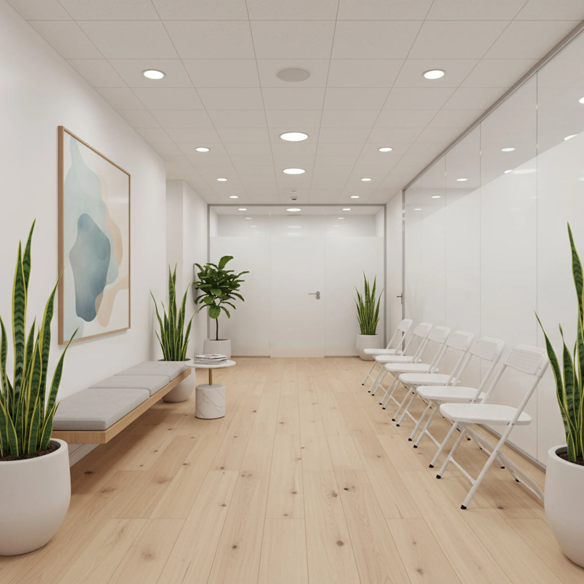Chaises d'extérieur blanches TUDELA XXL PRO W avec structure pliable dans un hall d'attente moderne de hjh OFFICE